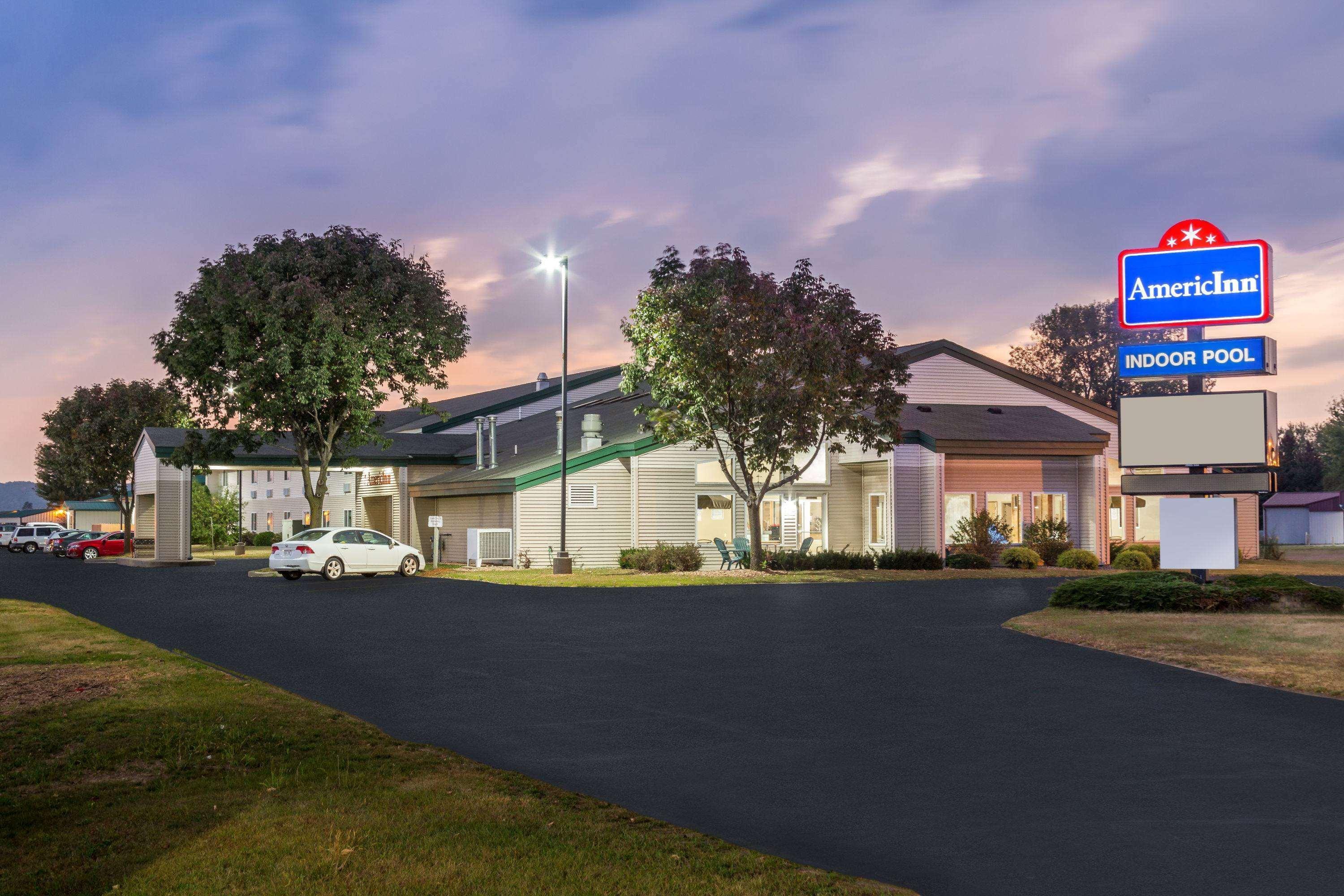 Americinn By Wyndham Boscobel Екстериор снимка